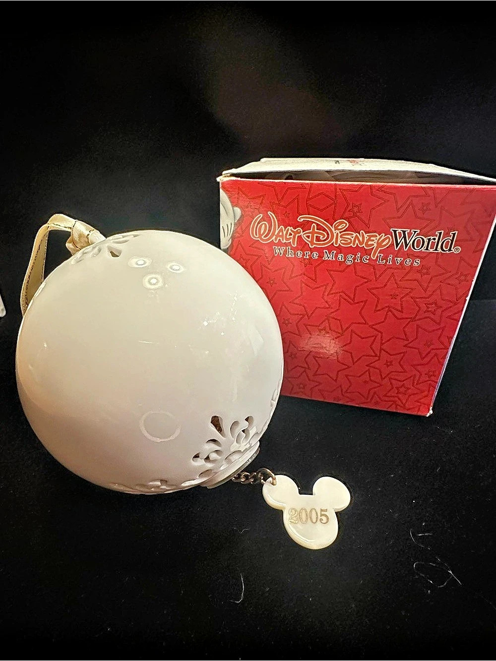 VTG Walt Disney World Parks 2005 Porcelain Mickey Mouse Pomander Ornament & Box